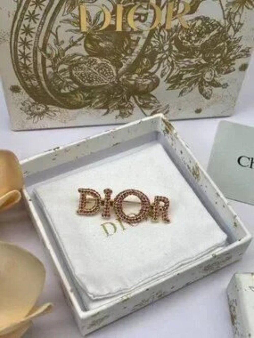 🌽Dior Gold-Tone Pink Crystal "DIOR" Logo Brooch